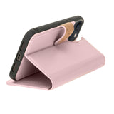 Bouletta iPhone 15 Uitneembare lederen BookCase (Magsafe compatibel) - Nude Pink