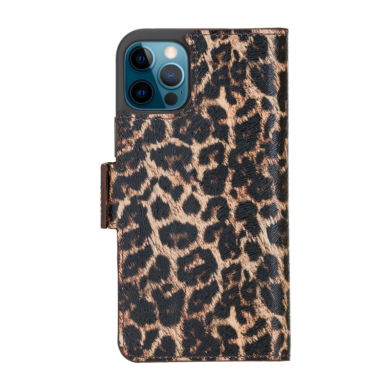 Bouletta - iPhone 13 Pro - BookCase - Smooth Leopard