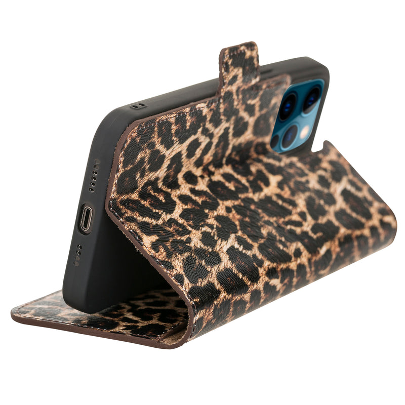 Bouletta - iPhone 13 Pro - BookCase - Smooth Leopard